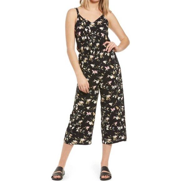 Vero Moda women's Simply Easy Culotte Jumpsuit In Black Floral Size XS NWT - Picture 3 of 8